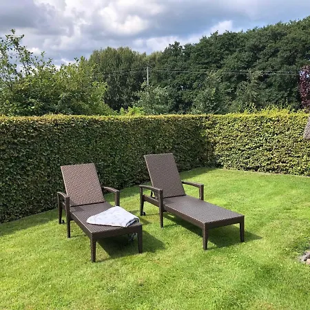 Strandgut - Reetdachhaus In Strandnaehe