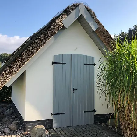 Ferienhaus Strandgut mit Sauna Stubbenfelde
